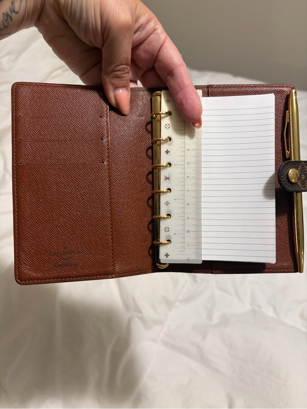 Louis Vuitton Monogram Agenda Cover in Brown and Gold - Picture 3 of 13